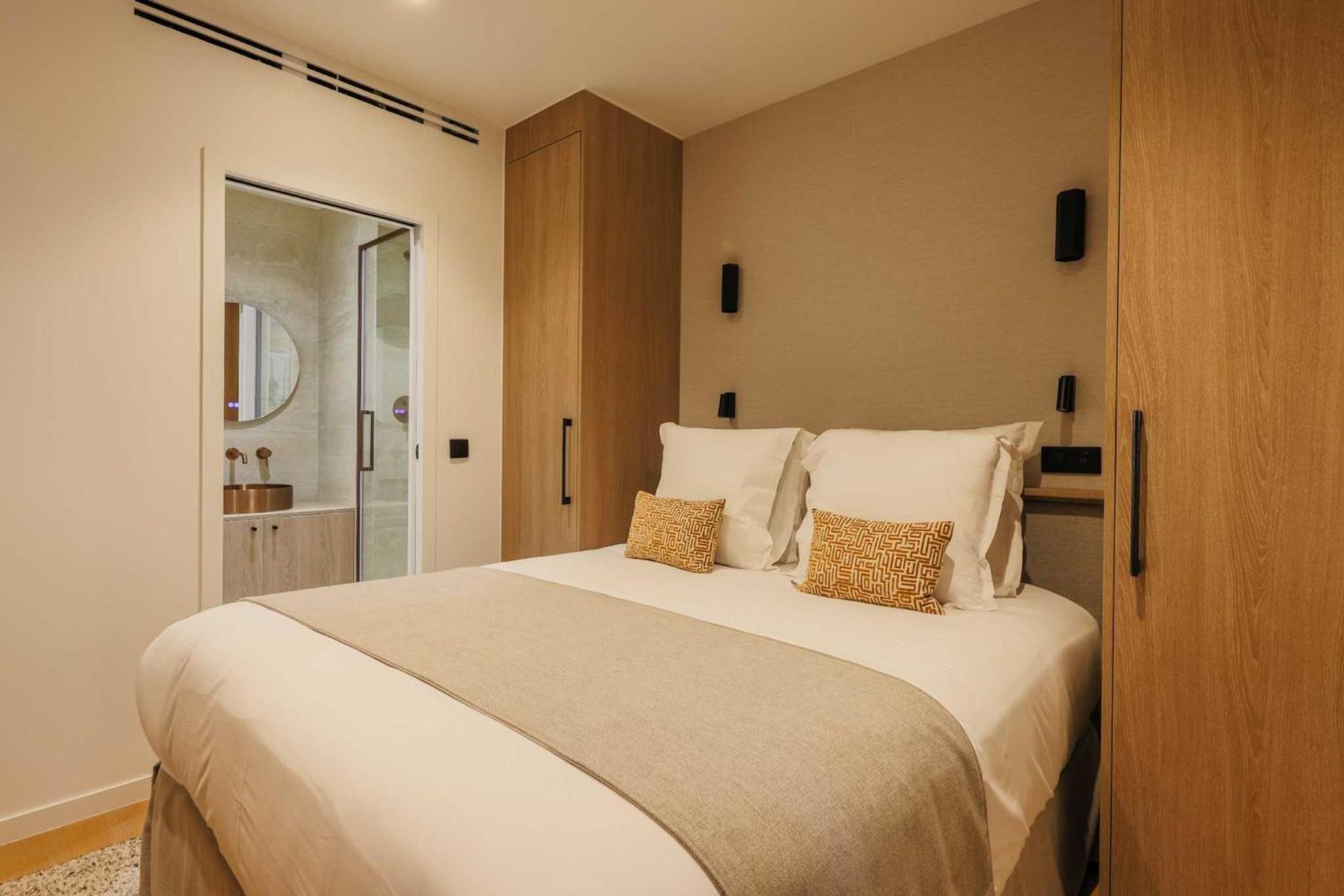 Elegant - 1br- 4p- Trocadero
